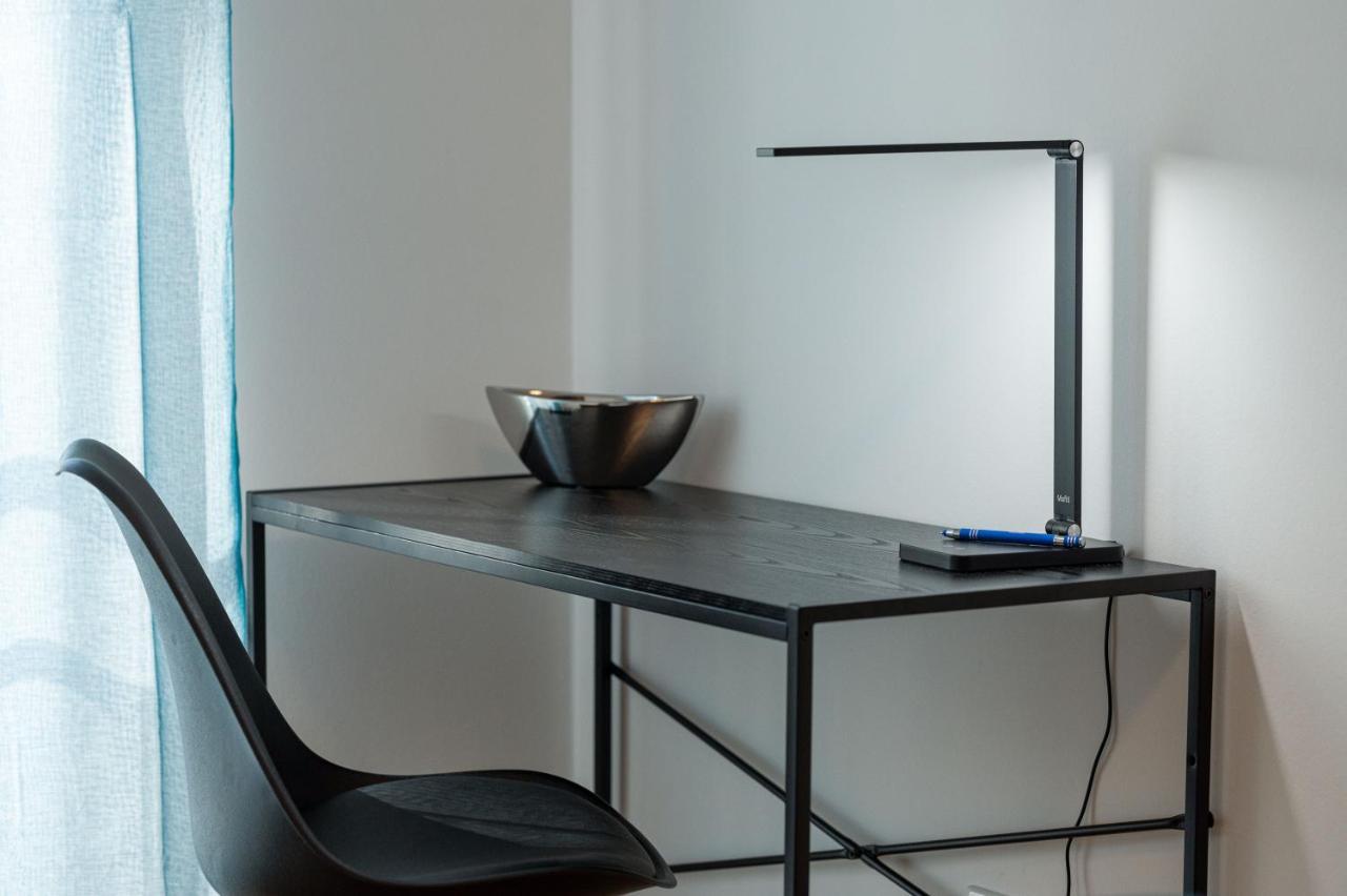 Lit Living: Luxus - Box Spring - Parking - Terrace Apartment ลุดวิกส์ฮาเฟน อัม ไรน์ ภายนอก รูปภาพ